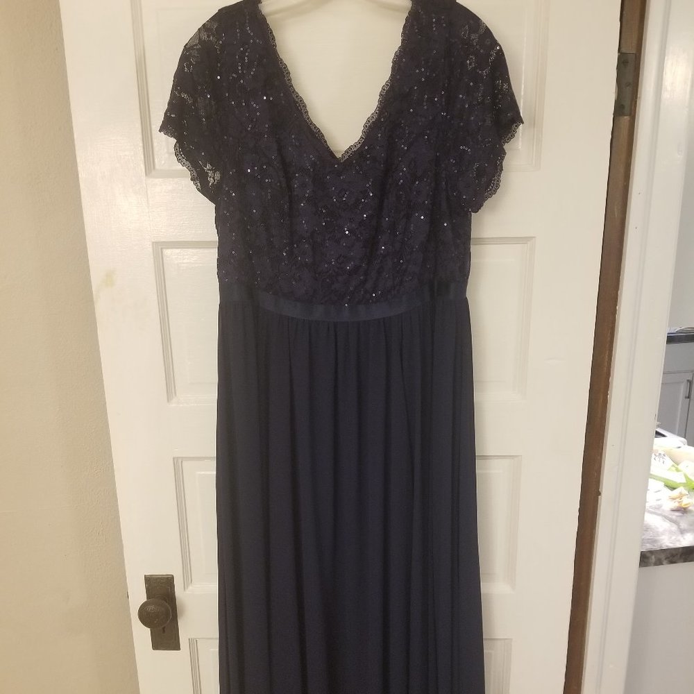 Navy formal gown from Torrid, sz 16